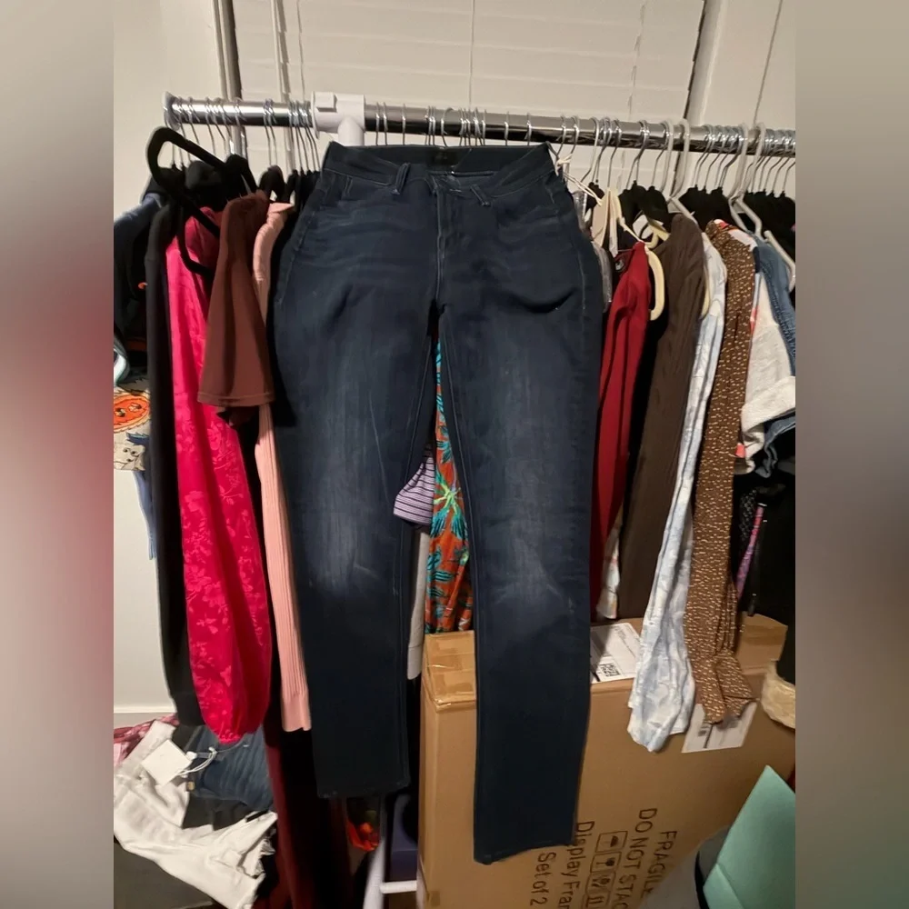 MOTHER Mid Rise Dazzler Skimp Night Tripper Jean